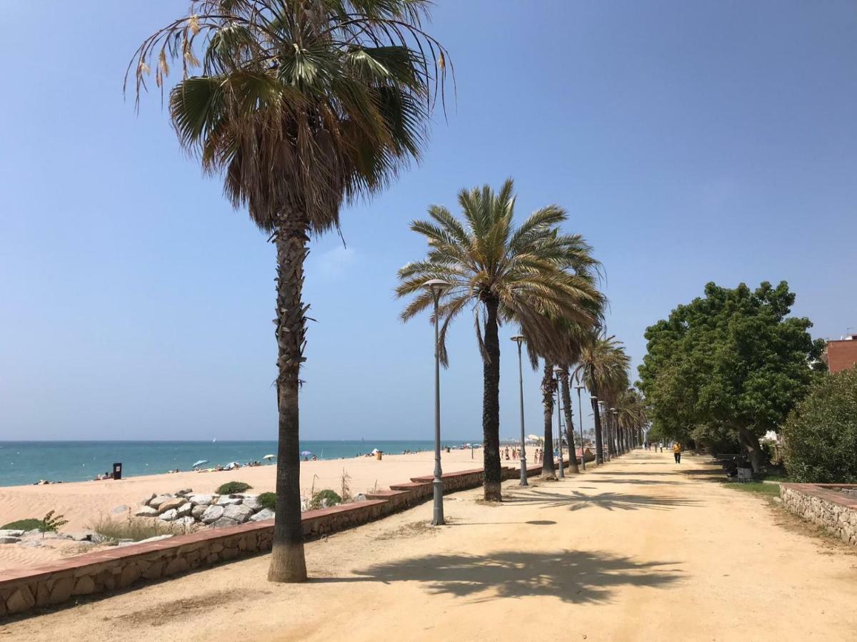 Apartamento Frente Al Mar Canet De Mar Eksteriør bilde